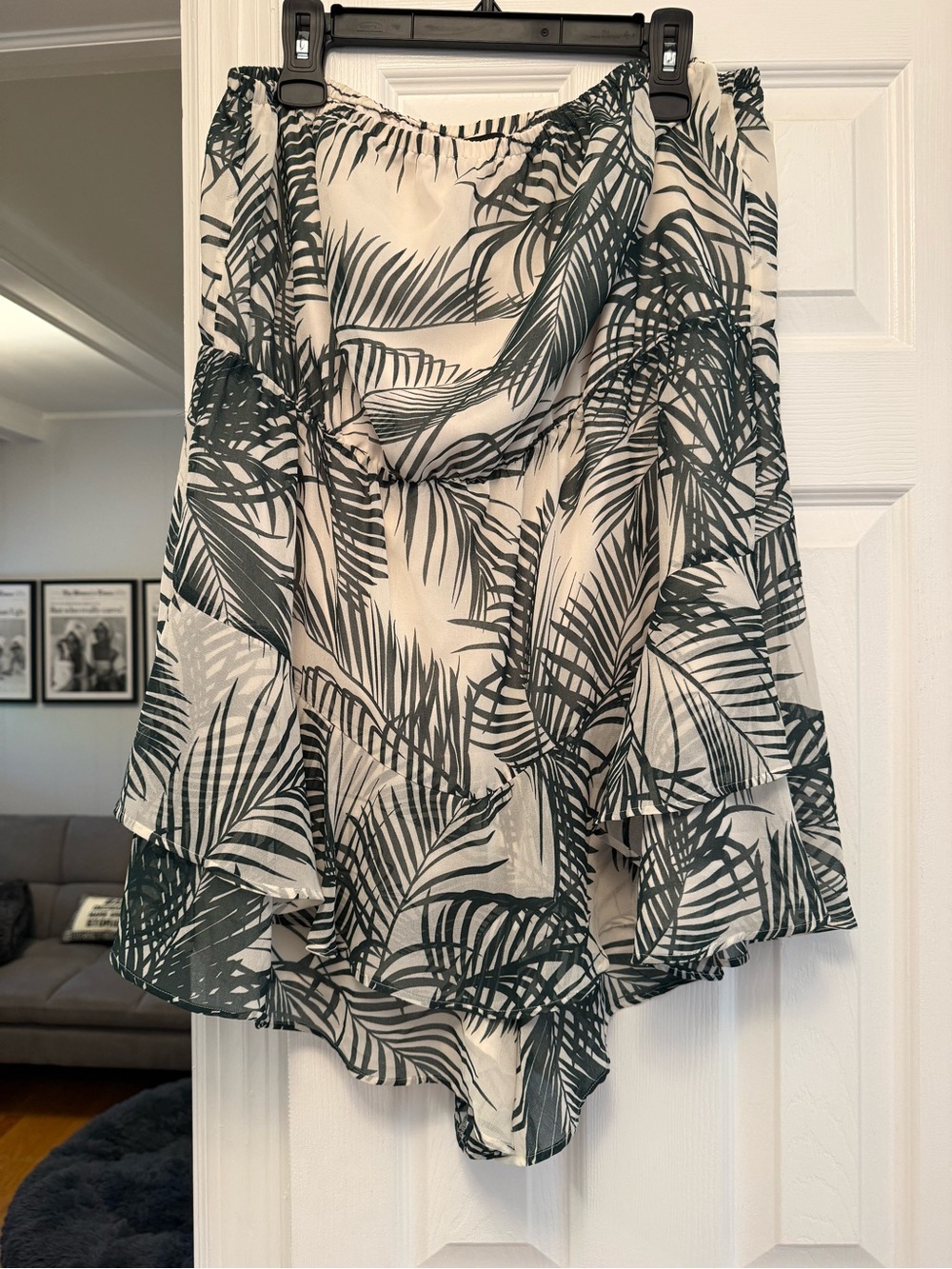 Express Palm-Print Tiered Romper in Cream and Dark Green